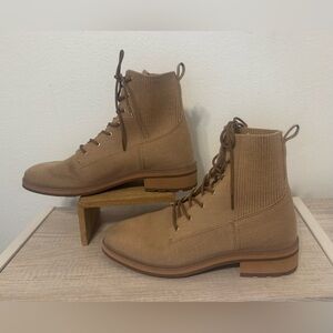 Rothy’s The Laced Lug Boot Chunky Heel Comfy Stretchy Camel Tan Size 11
